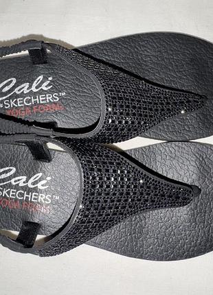 Босоножки *skechers yoga foam* стразы вьетнам р.38 (25.00см)