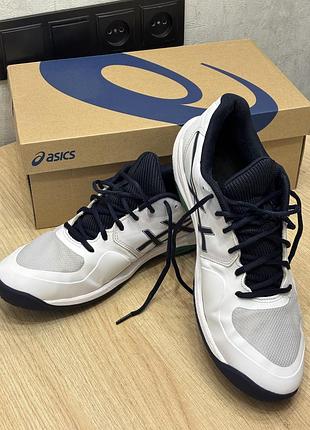 Чоловічі кросівки asics. стан близький до ідеального. устілка 29.5см.