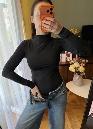 Чорна кофта боді лонгслів pull&bear 9