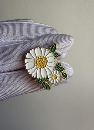 Пін значок металевий брошка «ромашки» — enamel pin з квітами у вінтажному стилі