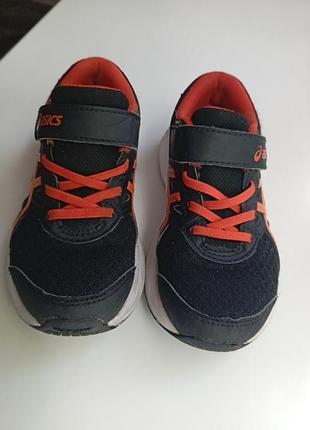 Кросівки asics
