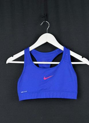 Топ женский для тренировок nike dri-fit, отличное состояние. оригинал.