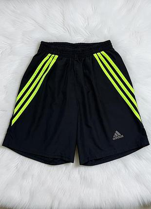 Оригінальні шорти adidas на підлітка