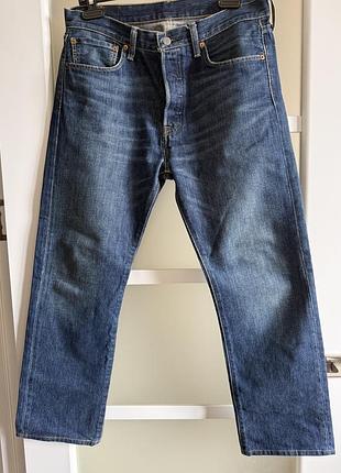 Джинси чоловічі levis 32/32  в ідеальному стані.