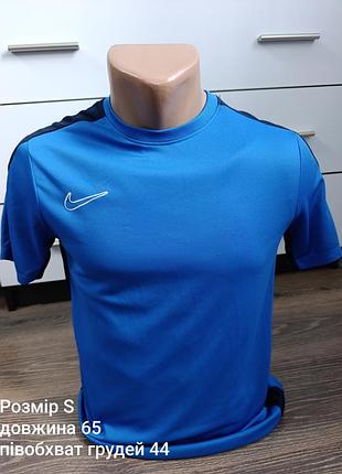 Футболка мужская nike