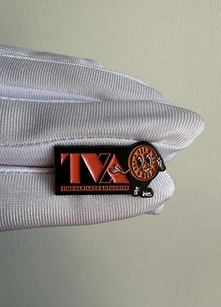 Пін значок металевий брошка tva та miss minutes із серіалу marvel loki — time variance authority pin