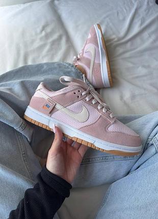 Nike sb dunk low teddy bear pink