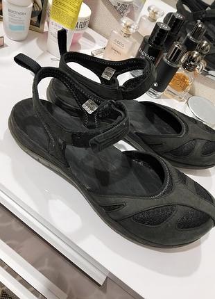 Фірмові жіночі сандалі merrell