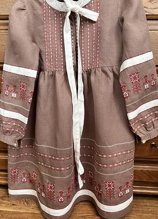 Вишита сукня 2
