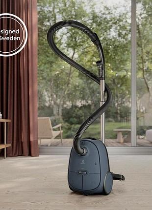Пылесос для сухой уборки electrolux eb61с4db 750 вт