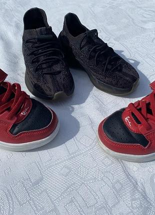 Детские кроссовки 25 размер, 2 пары: аdidas yeezy boost, длина стельки - 14,5 см и karl kani, длина стельки - 15 см.