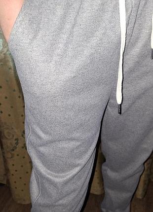 Брюки женские велветовые 48 р