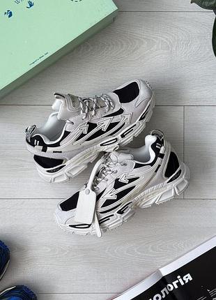 Be right back white/black 5