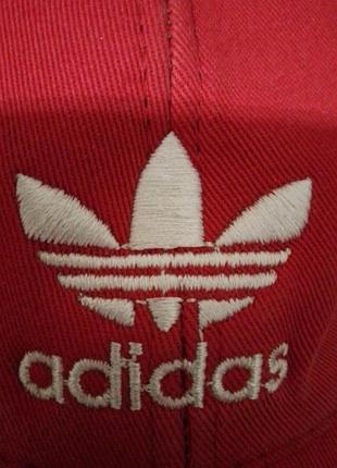 Кепка adidas красный цвет в отличном состоянии высылаю по украине доставка покупателя предоплата