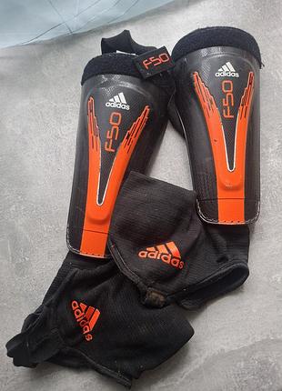 Футбольні щитки adidas f50 із захистом гомілкостопа оригінал