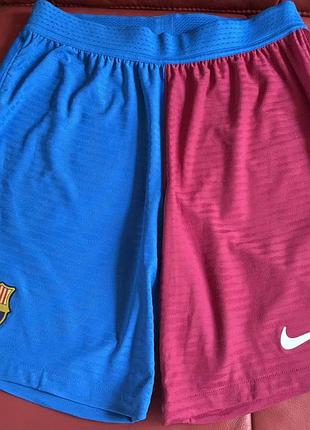 Футбольные шорты nike fcb, р.м