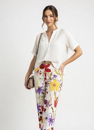 Винтажные брюки dolce & gabbana с авторским цветочным принтом