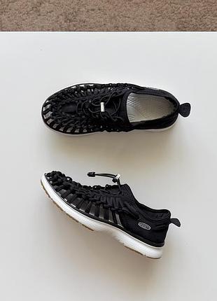 Сандалі, босоніжки keen uneek teca merrell