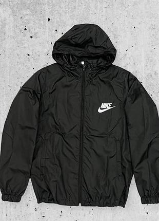Вітровка nike чорна