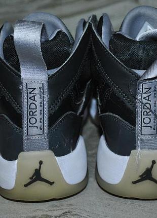 Кроссовки jordan 39 размер — цена 1450 грн в каталоге Кроссовки