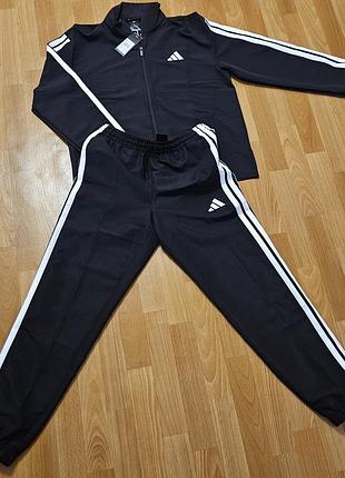 Оригинальный легкий черный спортивный костюм adidas