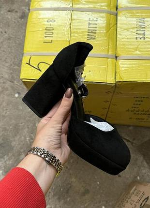 Туфли на широком каблуке замш