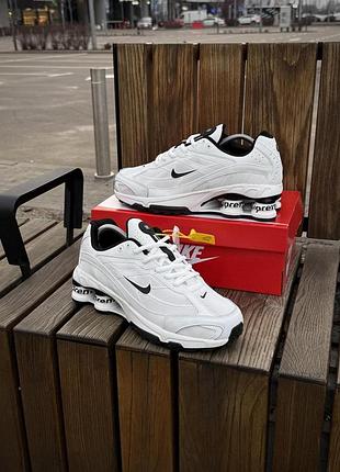 Кросівки nike shox ride 2 sp x supreme найк шокс райд 2 сп х суприм білі чоловічі для спорту та прогулянок