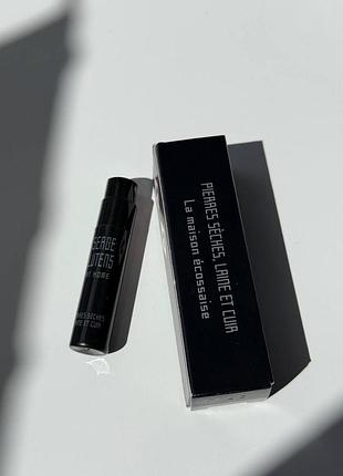 Serge lutens pierres sèches, laine et cuir