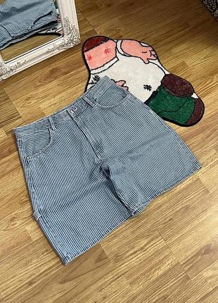Шорти bershka