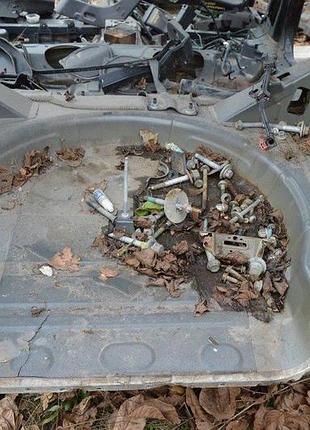 Корыто багажника jeep cherokee kl 14-