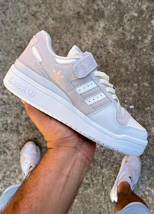 Кроссовки adidas forum бежевые с белым для женщин стильная обувь для повседневной носки адидас форум