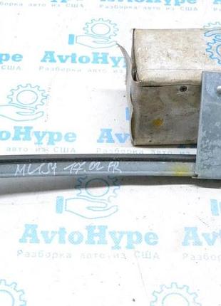 Напрямні двері передньої правої ford mustang mk6 15-23 перед