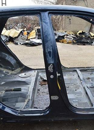 Стойка кузова центральная правая lexus rx300 rx330 rx350 rx400h 04-09 (01) синяя на кузове