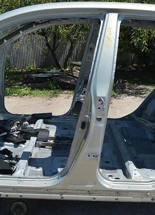 Стойка кузова центральная левая lexus rx300 rx330 rx350 rx400h 04-09 (02) серебро