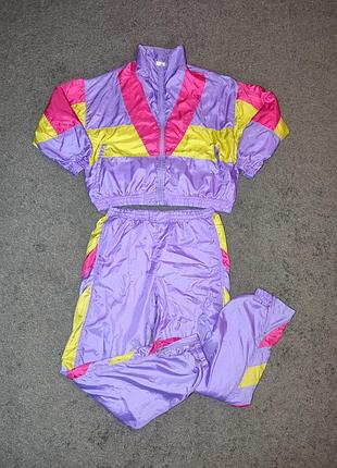 Яркий винтажный спортивный костюм (golden team sportswear)