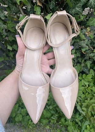 Туфлі лодочки carvela р.40