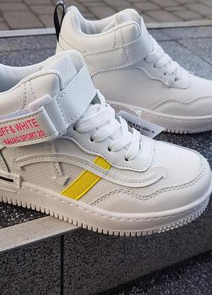 Кроссовки для девочки р.33