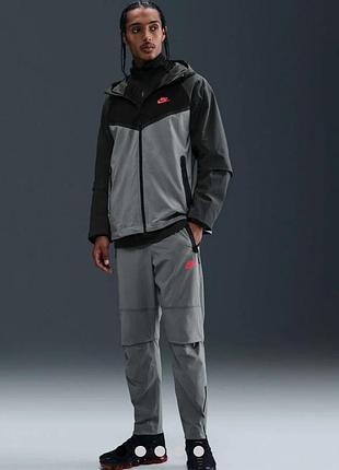 Штани чоловічі nike tech
men's woven open-hem trousers