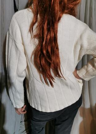 Шерстяной джемпер lalique расклешенный свитер шерсть молочный3 фото