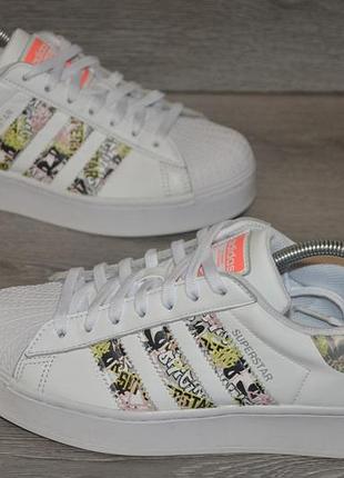 Продам кросівки шкіряні фірма adidas superstar.