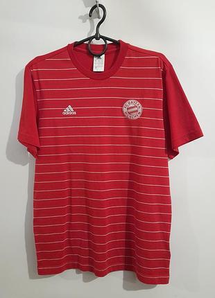 Adidas fc bayern munchen мужская спортивная футболка красная в полоску