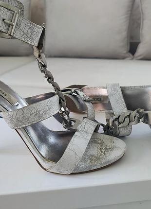 Guess босоножки долж стельки 24 см