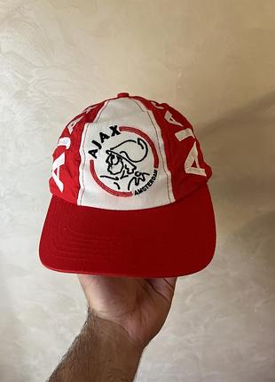 Кепка ajax