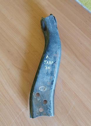 Рычаг левый заз таврия 1102, славута 1103 (1102-2904011)