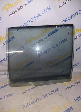Скло дверей задніх лівих fiat regata