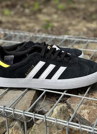 Нові кросівки adidas gazelle adv чорні замшеві 41(1/3)