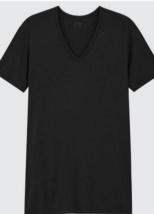 Футболка эластичная uniqlo м унисекс в идеале