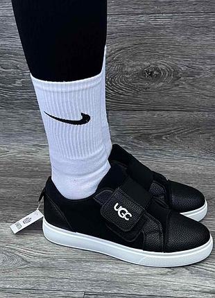 Новые женские кроссовки на лепучке ugg