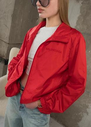 Ветровка balanc red