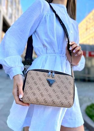 Сумка guess с широким ремешком бежевый